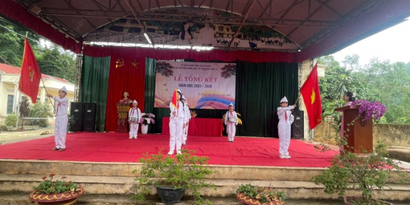 Những ngày hè lặng lẽ chuẩn bị cho một năm học mới tại Trường PTDTBT TH&THCS Suối Lư