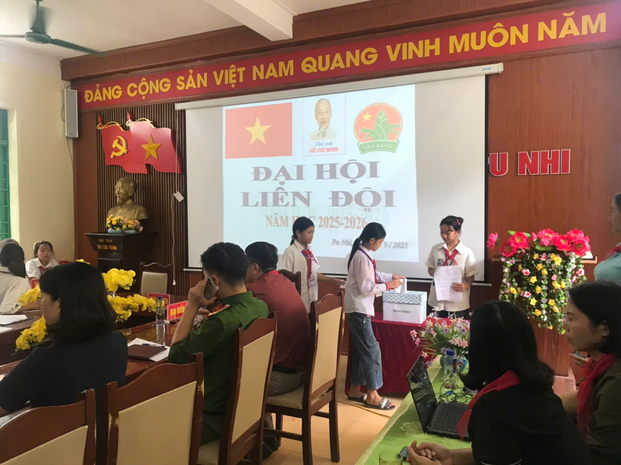 ảnh bầu cử