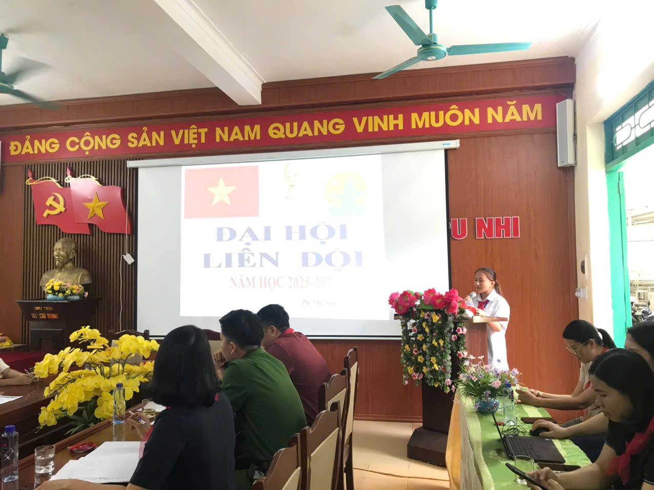 Hạng Ni sa hứa quyết tâm