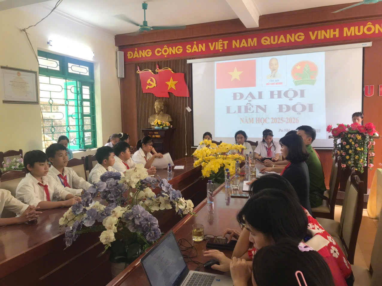 toàn cảnh đại hội