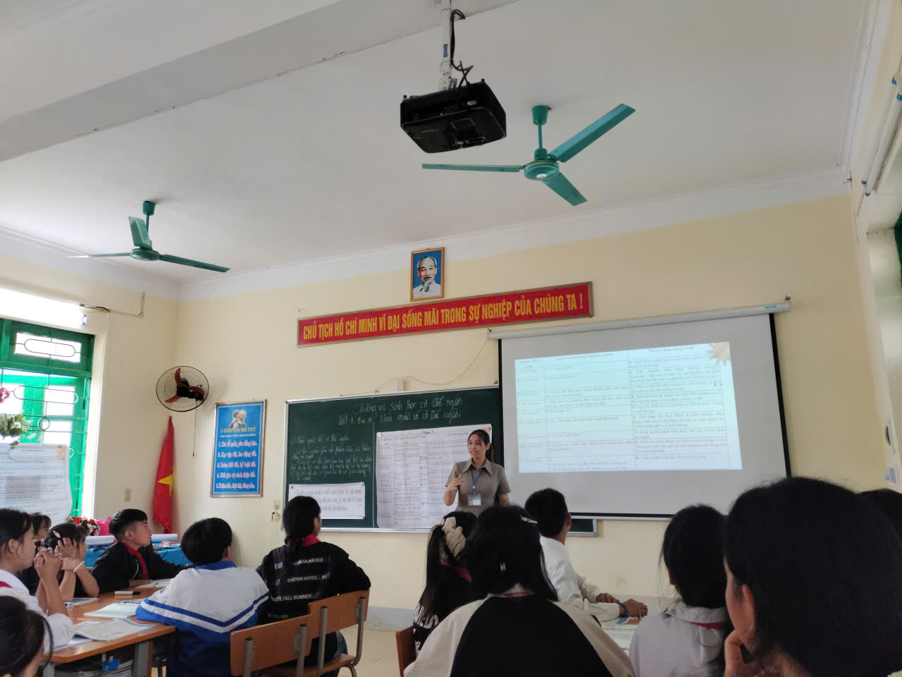 z7077258853283 ff7cec551cb5c2176fd2af22e07b27a1