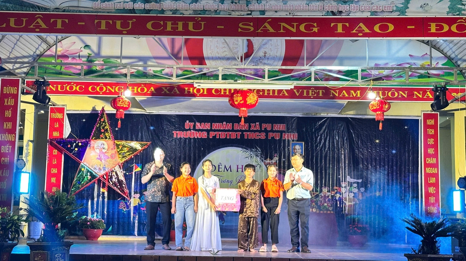 z7095063067800 f47f0b3db3da1c0fb63173c6423a939b